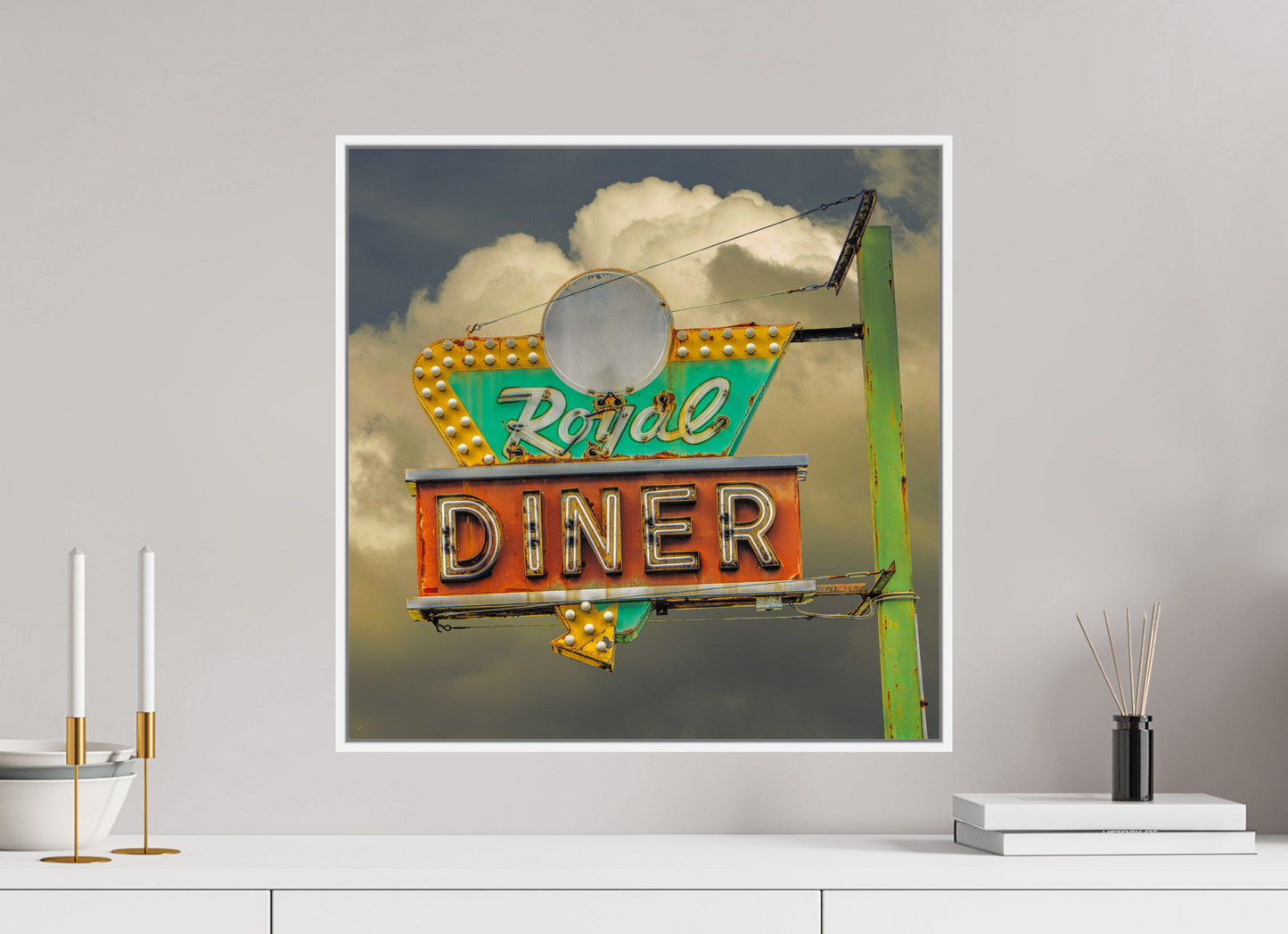 Royal Diner Sign