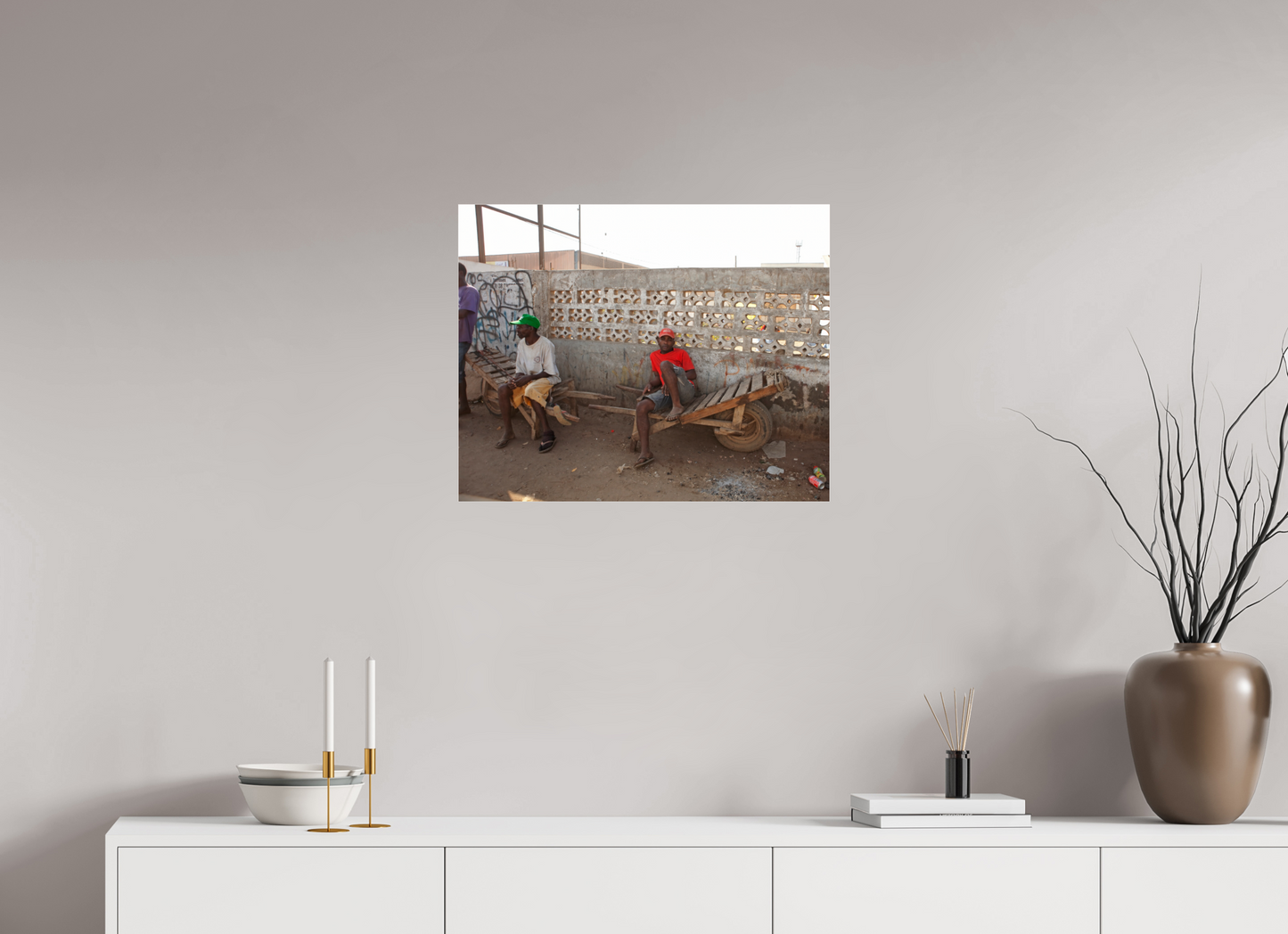 25 x 20″, Frameless Acrylic Glass Worker in Red Shirt, Angola