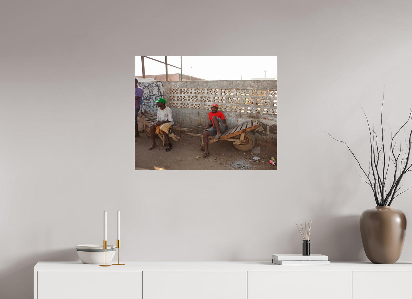 30 x 24″, Frameless Acrylic Glass Worker in Red Shirt, Angola