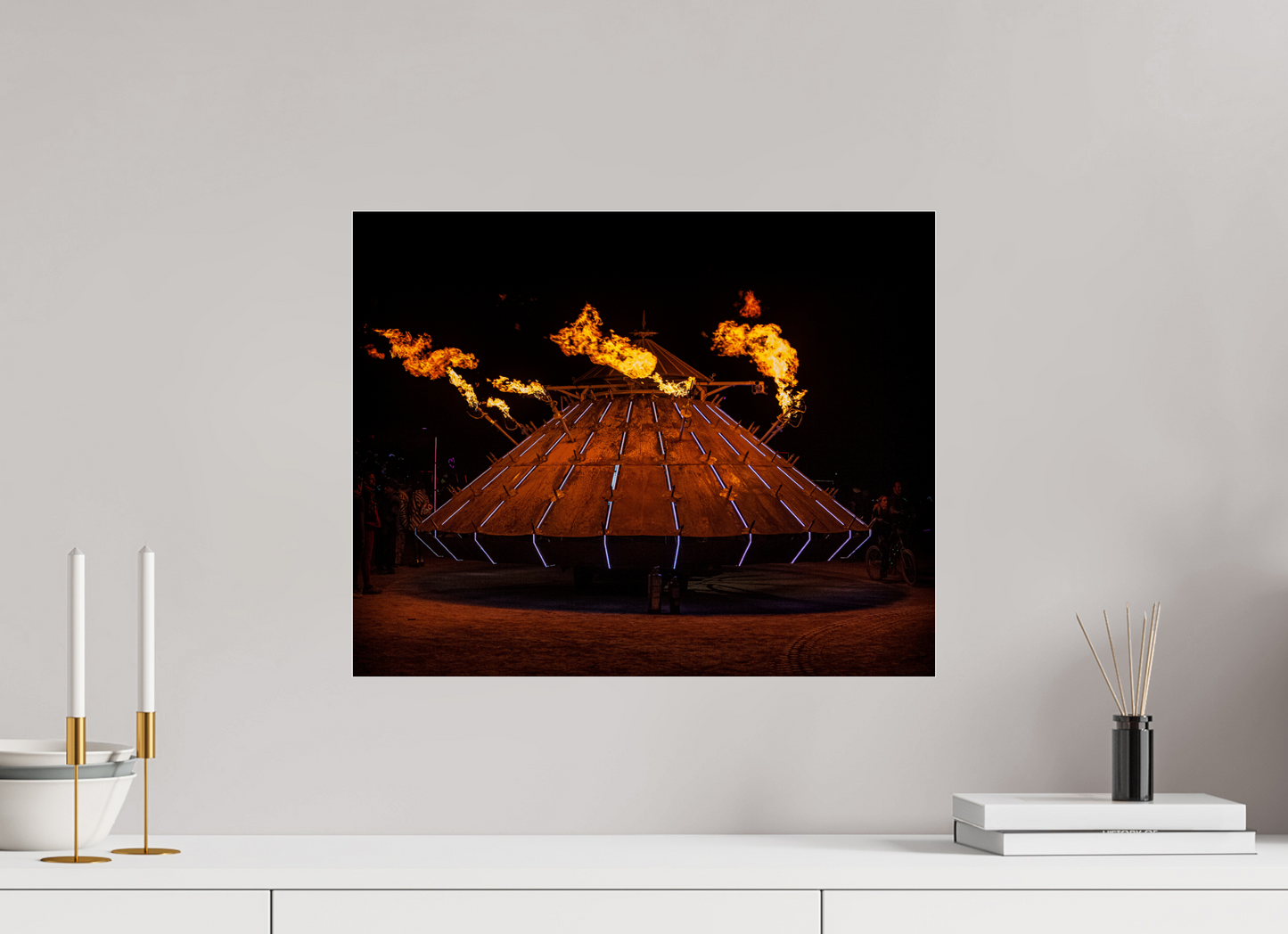 20 x 16″, Frameless Acrylic Glass Burning Man - Da Vinci Tank with Flames