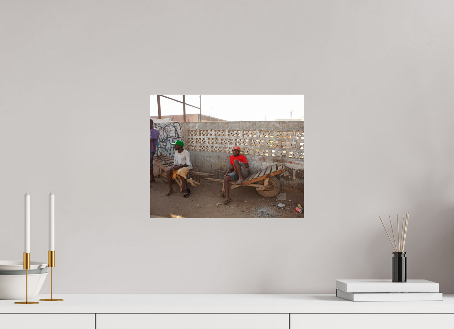 15 x 12″, Frameless Acrylic Glass Worker in Red Shirt, Angola