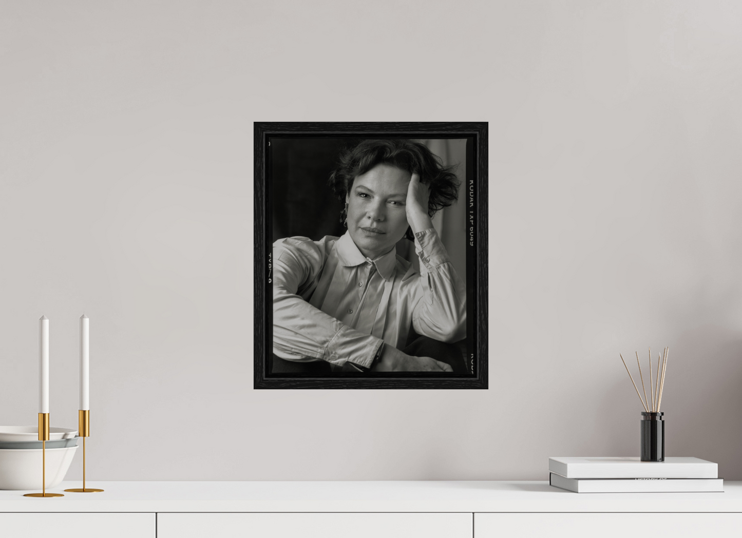 12 x 13.9″, Floater Frame Actress Dianne Wiest