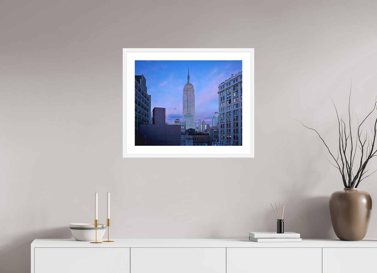 25 x 20″, Solid 0.8" White Wood Frame With 2" Natural White Passe-Partout with Museum Glass The Empire State Building at Dusk