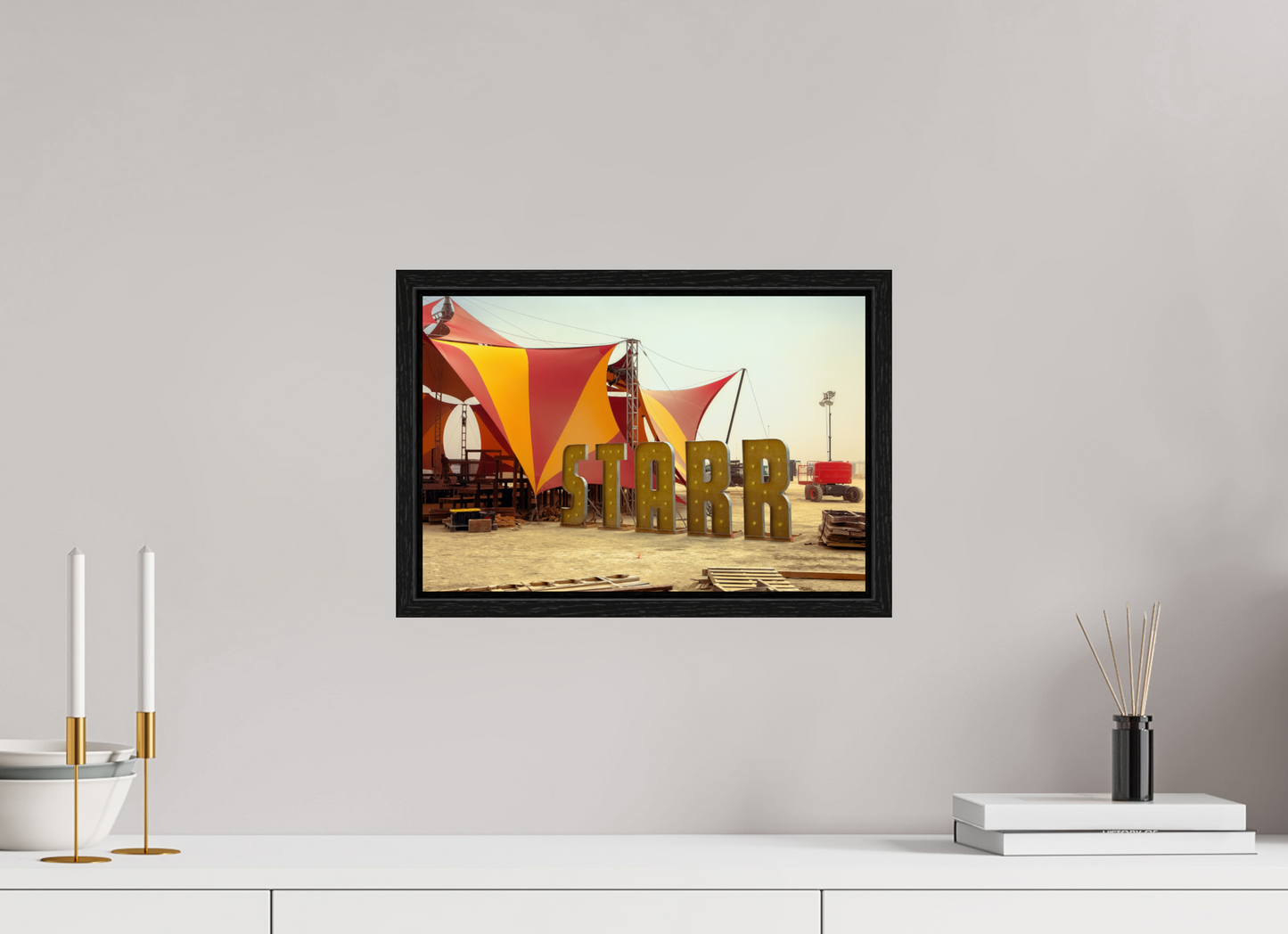 15 x 10″, Floater Frame Starr