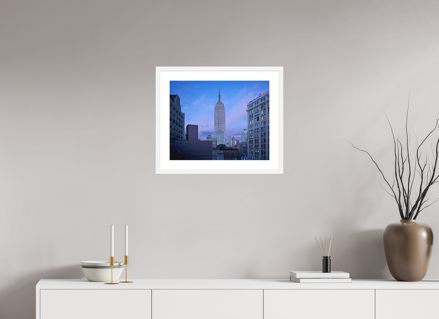 20 x 16″, Solid 0.8" White Wood Frame With 2" Natural White Passe-Partout with Museum Glass The Empire State Building at Dusk