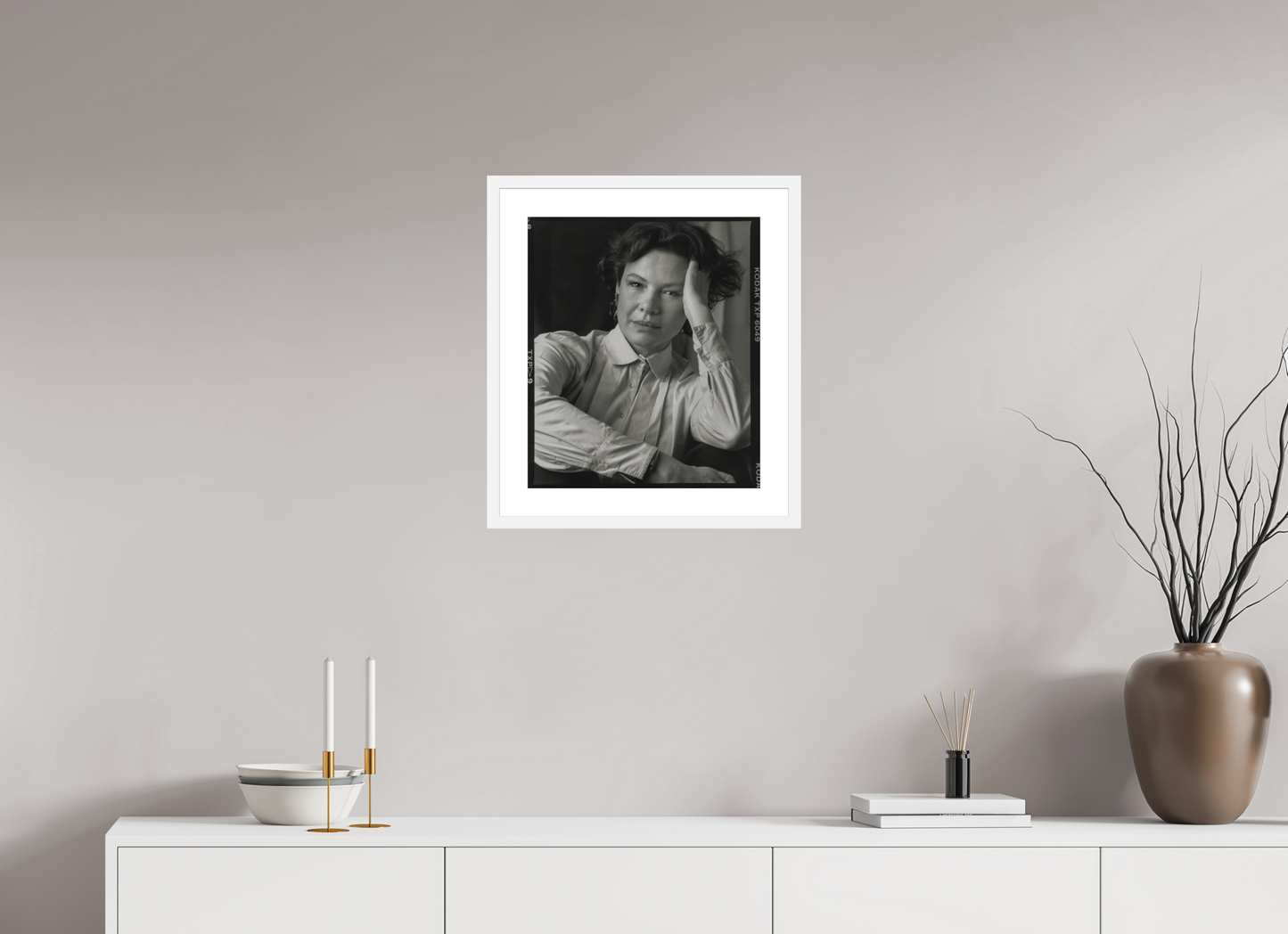 16 x 18.6″, Solid 0.8" White Wood Frame With 2" Natural White Passe-Partout with Museum Glass Dianne Wiest, Actress