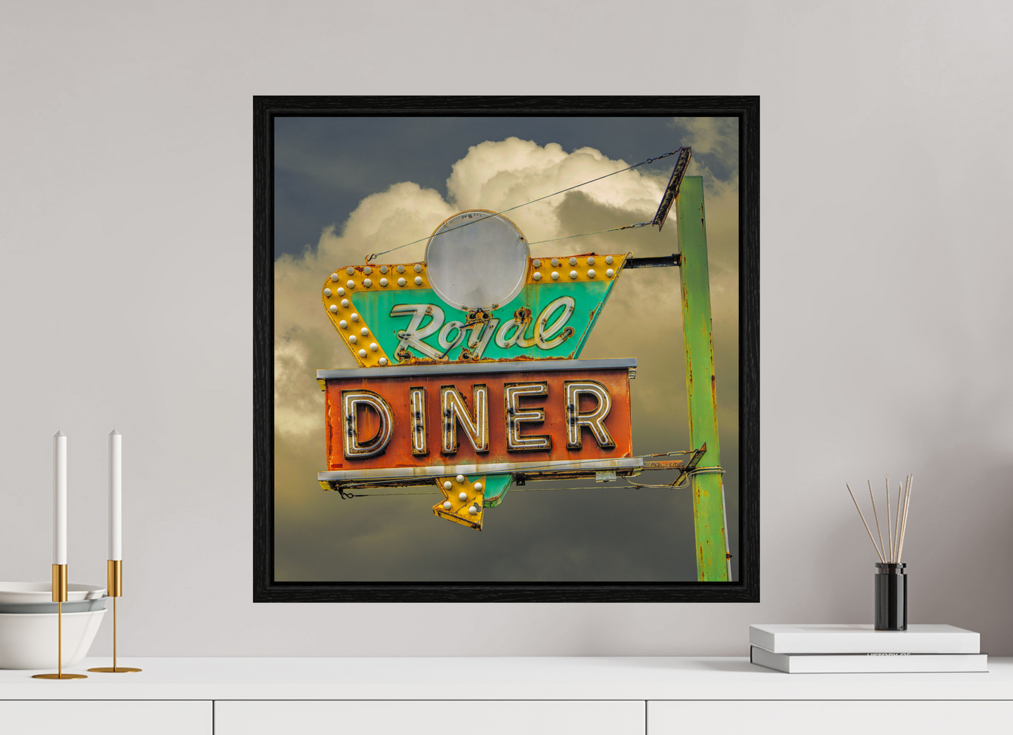20 x 20″, Floater Frame Royal Diner Sign